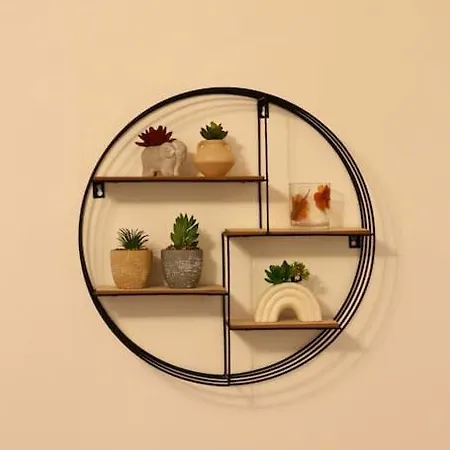 Charming 3 Bedroom Free Wifi & Parking * 利兹