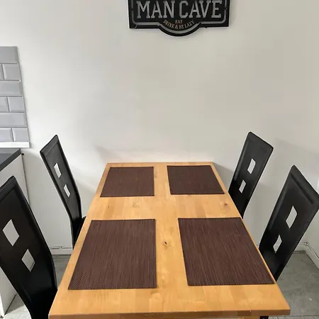 Apartment Charming 3 Bedroom Free Wifi & Parking Leeds (West Yorkshire)