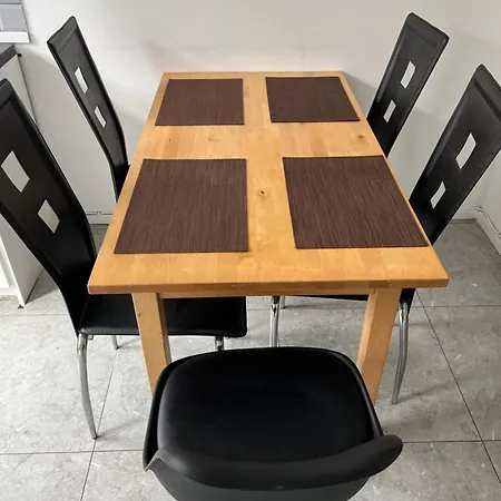 Charming 3 Bedroom Free Wifi & Parking Apartmán Leeds (West Yorkshire)