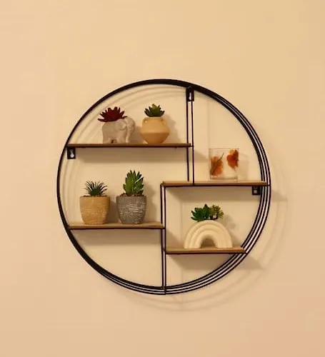 Charming 3 Bedroom Free Wifi & Parking * 리즈