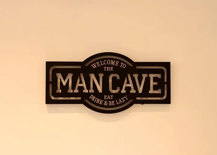 Charming 3 Bedroom Free Wifi & Parking * 리즈