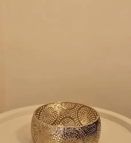 아파트 Charming 3 Bedroom Free Wifi & Parking 리즈